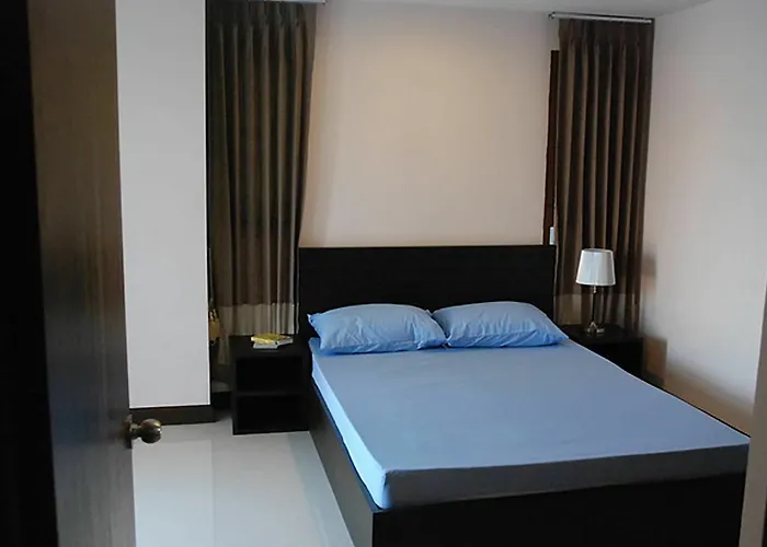 Guest house Mok Mek 72 3*